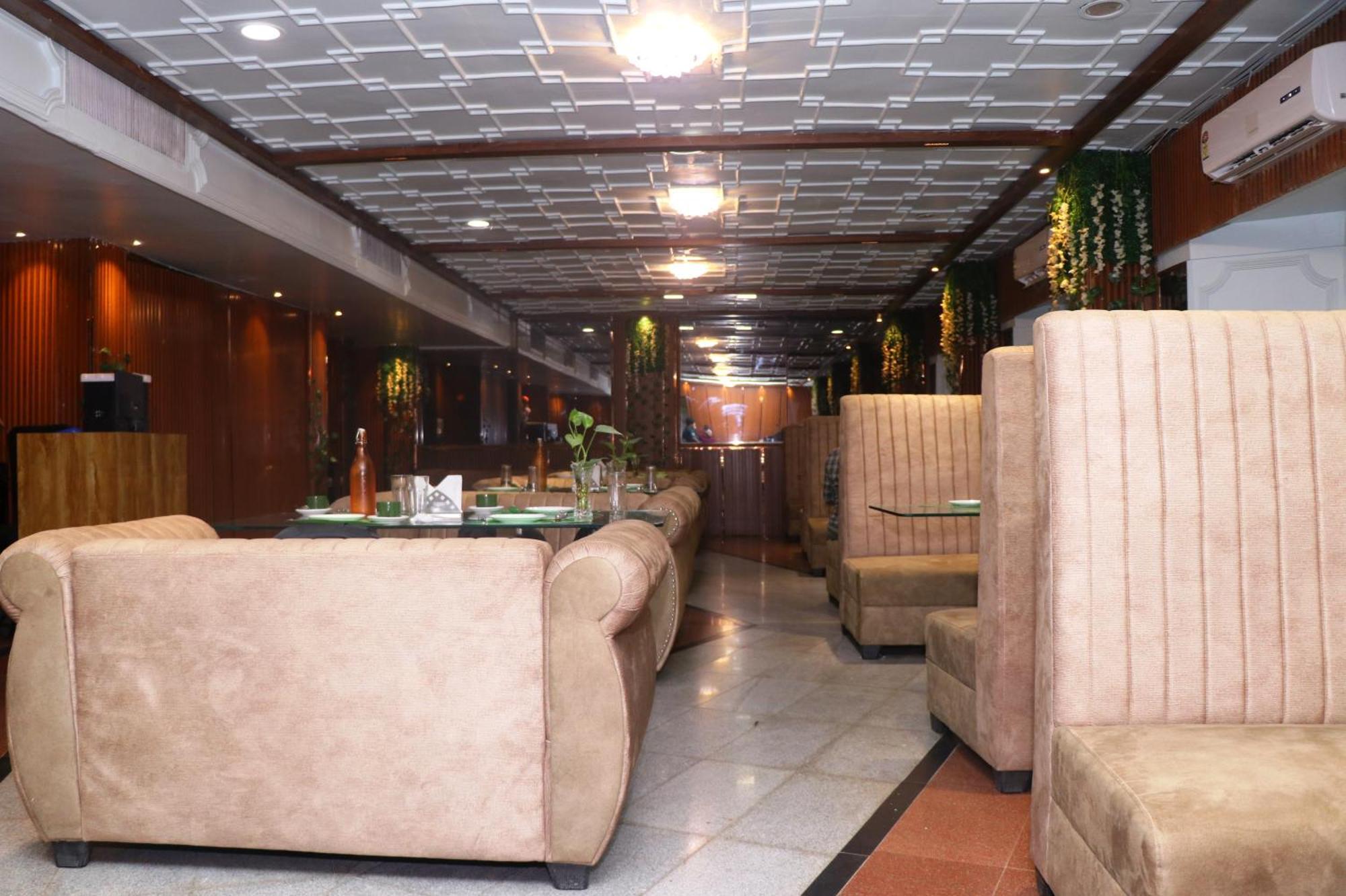 Hotel Samrat International Patna  Zewnętrze zdjęcie