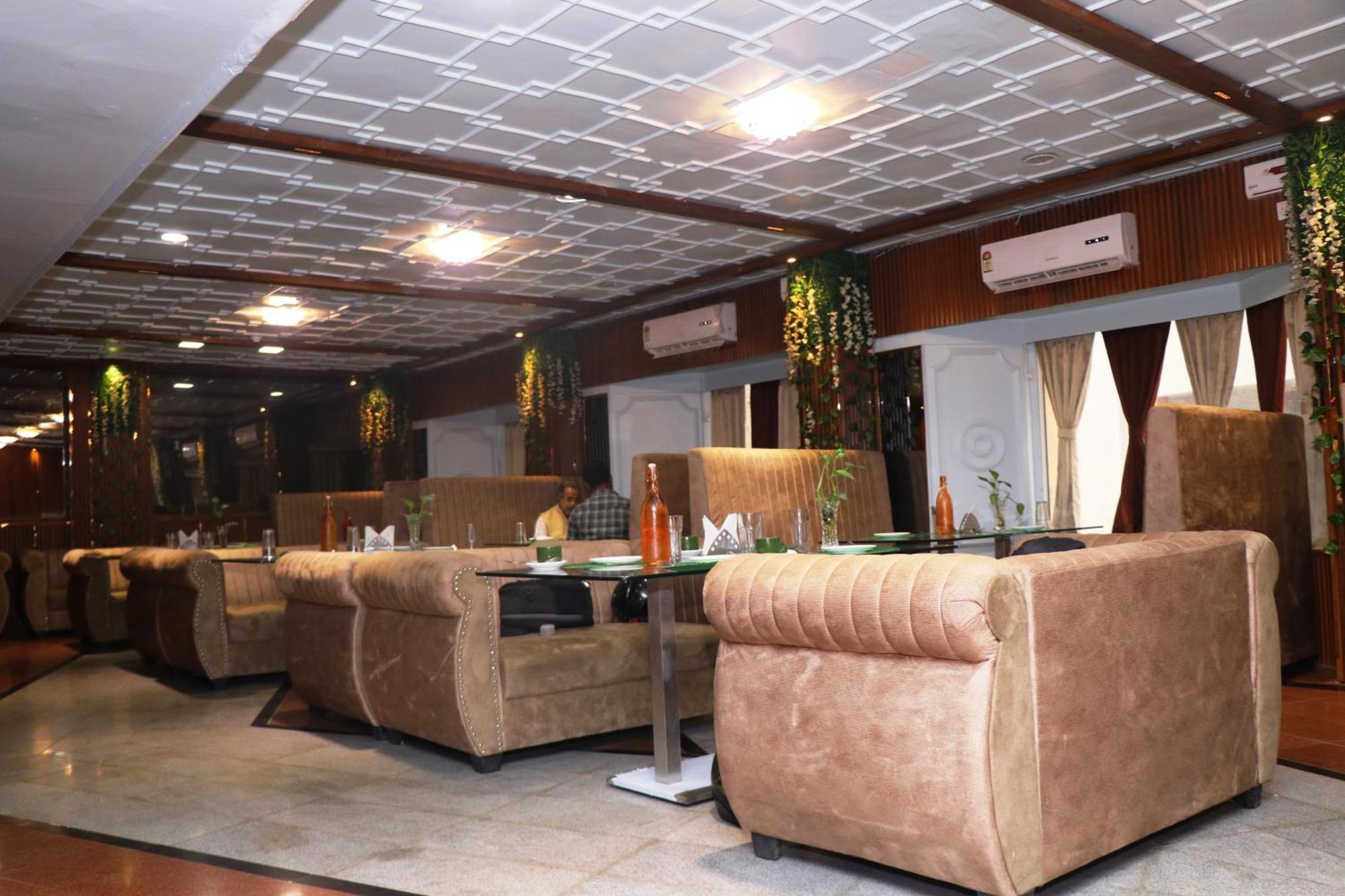 Hotel Samrat International Patna  Zewnętrze zdjęcie