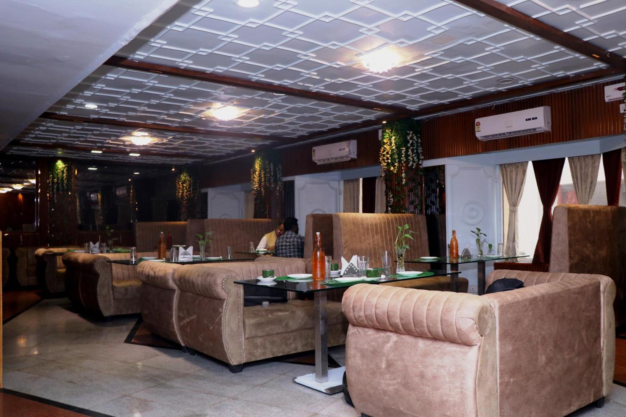 Hotel Samrat International Patna  Zewnętrze zdjęcie